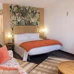 Christine Boutique 2* 厄尔巴拉克